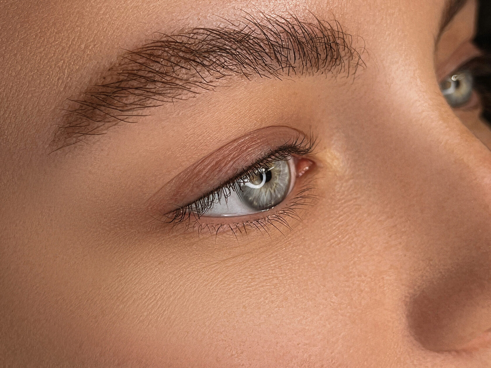 Permanent eyeliner by Anastasiia Zolotova in Miami